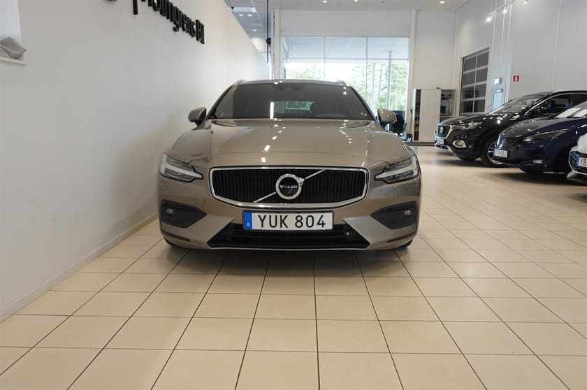 Bild 4 av Volvo V60 T5 Momentum Advanced Edt VoC Pano Nav 360 Drag