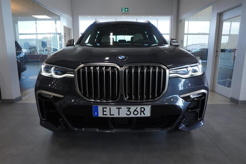 Bild 3 av BMW X7 M50d 400 hk Pano Sky Lounge Drag Komfortstol hk