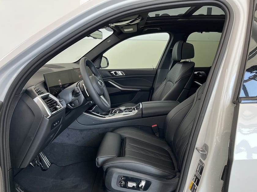 Bild 5 av BMW X5 xDrive50e 2,95%ränta M Sport 21" Innovation H/K Drag