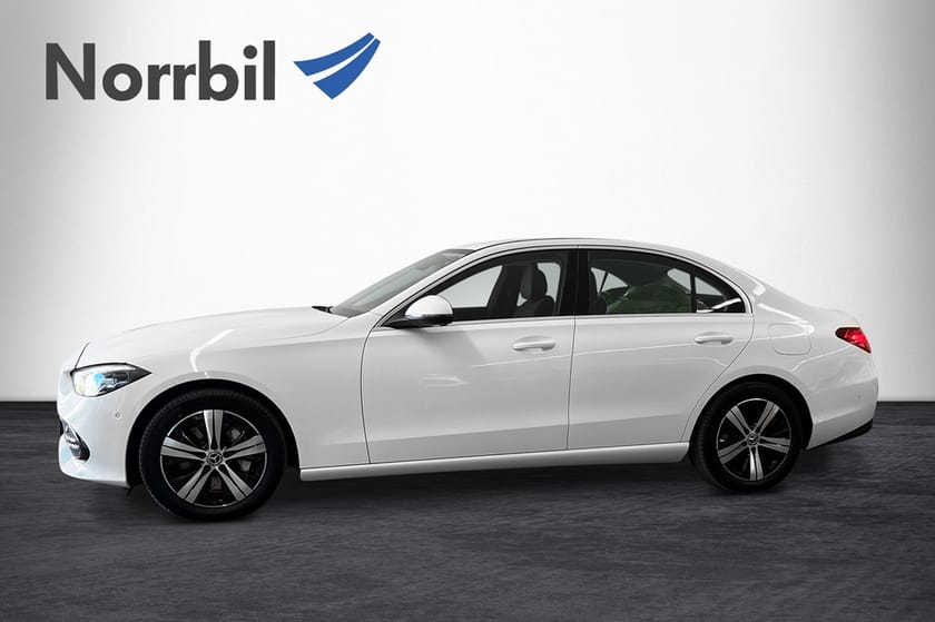 Bild 4 av Mercedes-Benz C 300 e 4MATIC 313HK B-kamera, Navi, ACC