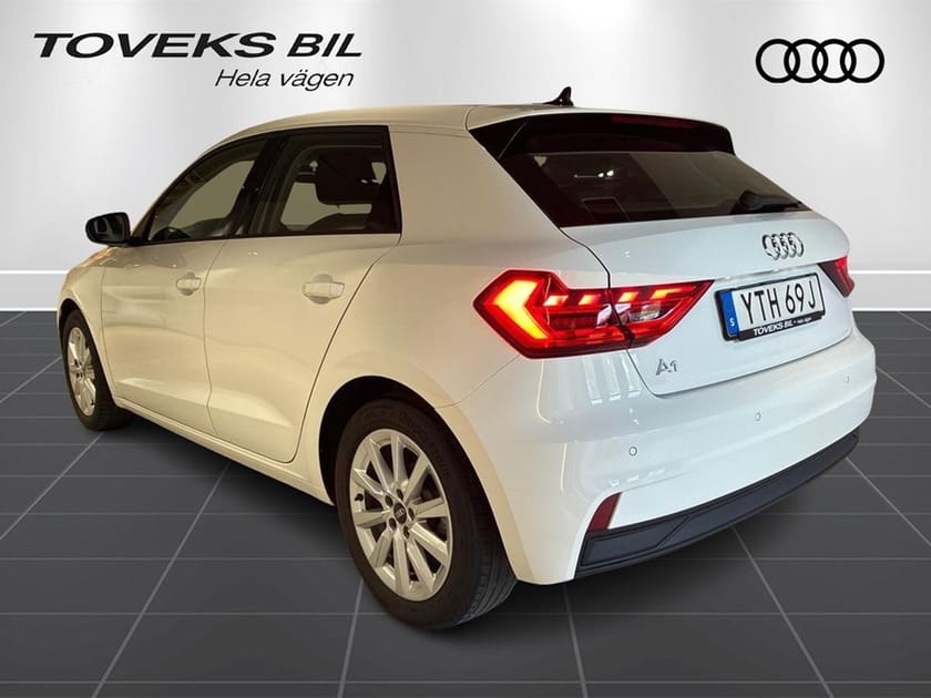 Bild 3 av Audi A1 Sportback 30 TFSI 110hk Proline LED