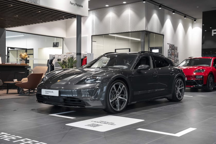Bilde 2 av Porsche Taycan 4 Cross Turismo Head-Up, Rear.Ax, 21", 360cam, 18-Veis+