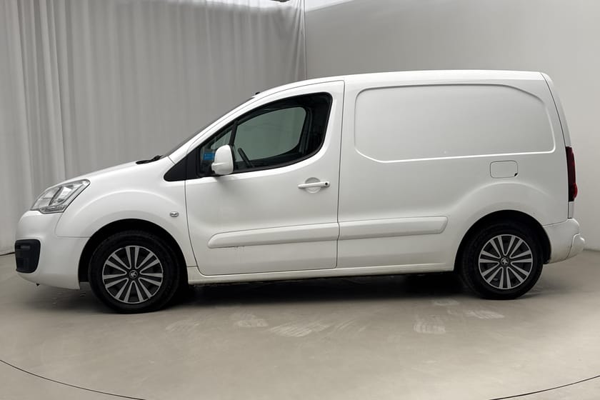 Bild 2 av Peugeot Partner Skåpbil 1.6 HDI Skåp (75hk) Parkeringsvärmare