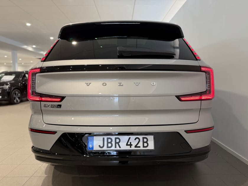 Bild 5 av Volvo EX90 Twin Motor Plus 7-sätes / 360 kamera / Backkamera / 10 000kr tillbehör /