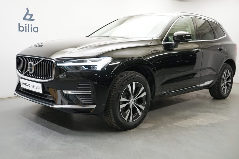 Bild 1 av Volvo XC60 Recharge T6 Core Edition, Dragkrok, Taklucka, Navigation, Baklucka elmanövrerad