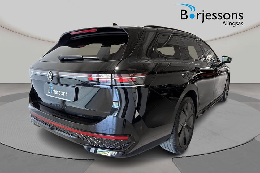 Bild 3 av Volkswagen Passat Variant eHybrid 272 DSG6 R-LINE
