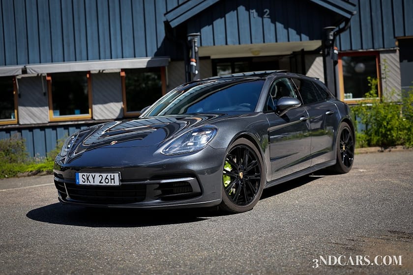 Bild 2 av Porsche Panamera 4 E-Hybrid Sport Turismo PDK Pano Bose Soft-Close MM