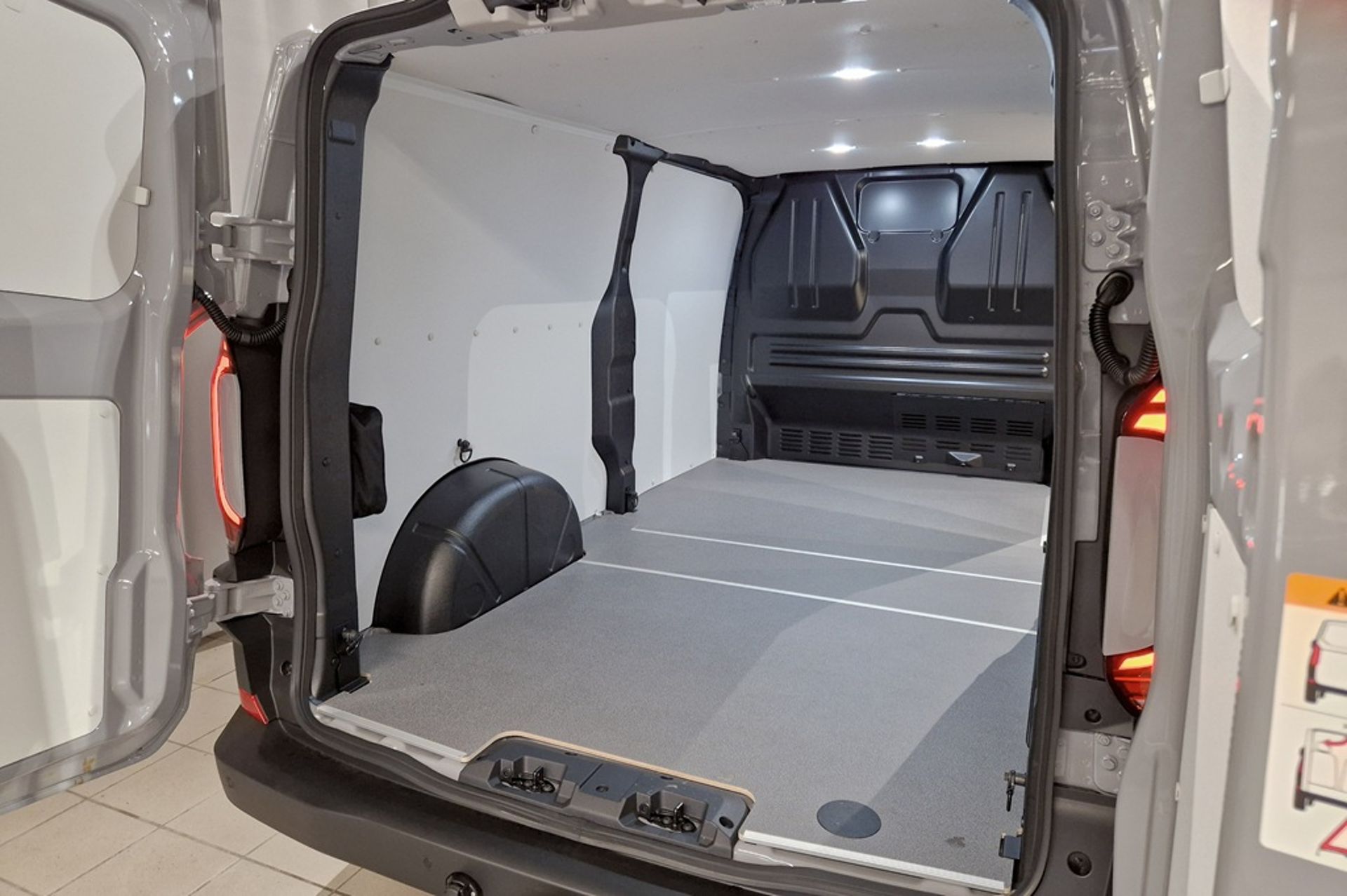 Volkswagen Transporter 2026, bild 6/10