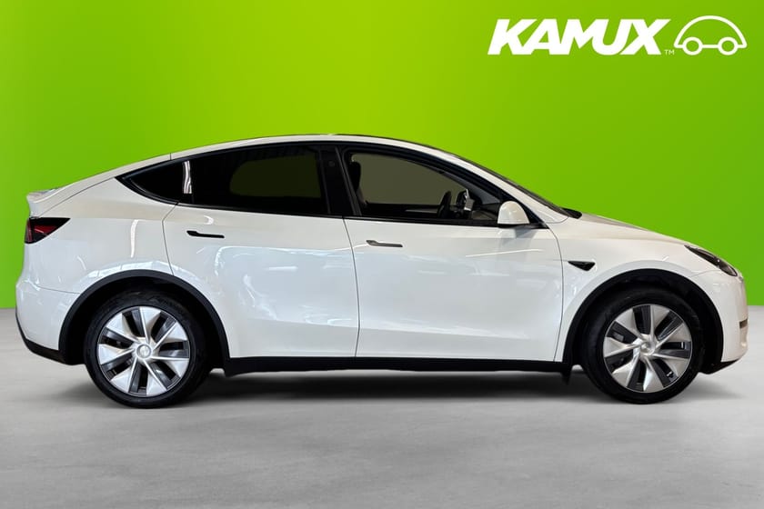 Bild 2 av Tesla Model Y Long Range AWD Pano Kamera Värmare