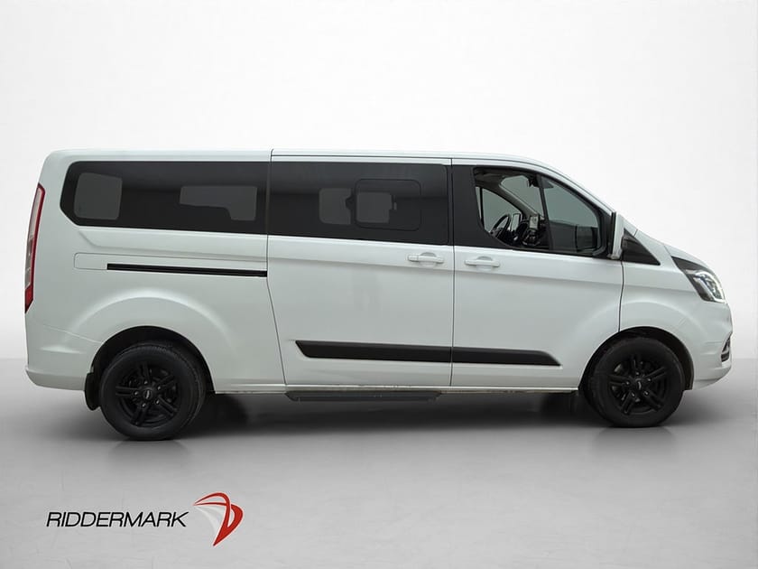 Bild 2 av Ford Tourneo Custom 320 Lång Värmare B-Kamera 9-Sits CARPLAY