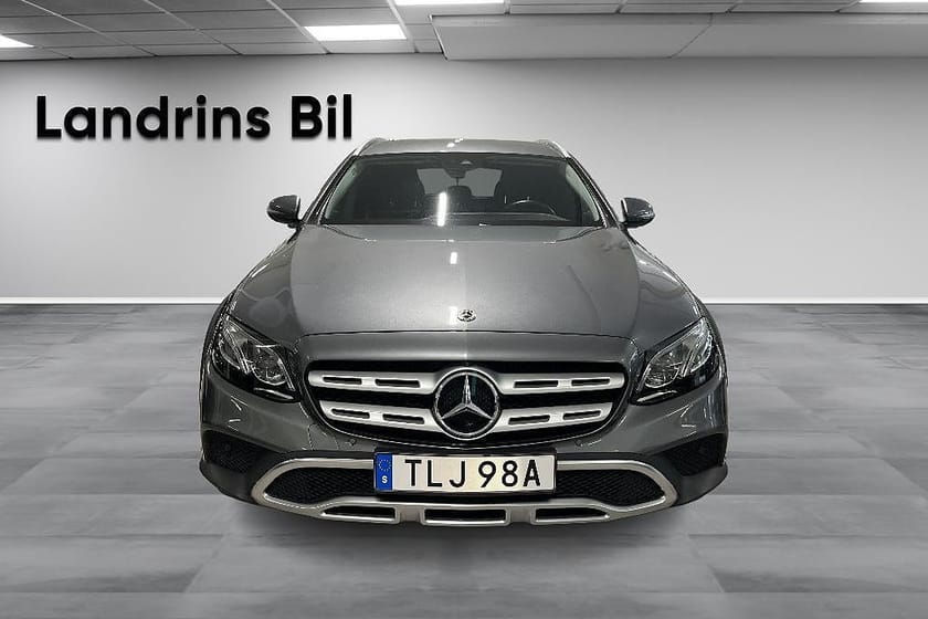 Bild 2 av Mercedes-Benz E 400 d 4MATIC All-Terrain V6 340HK