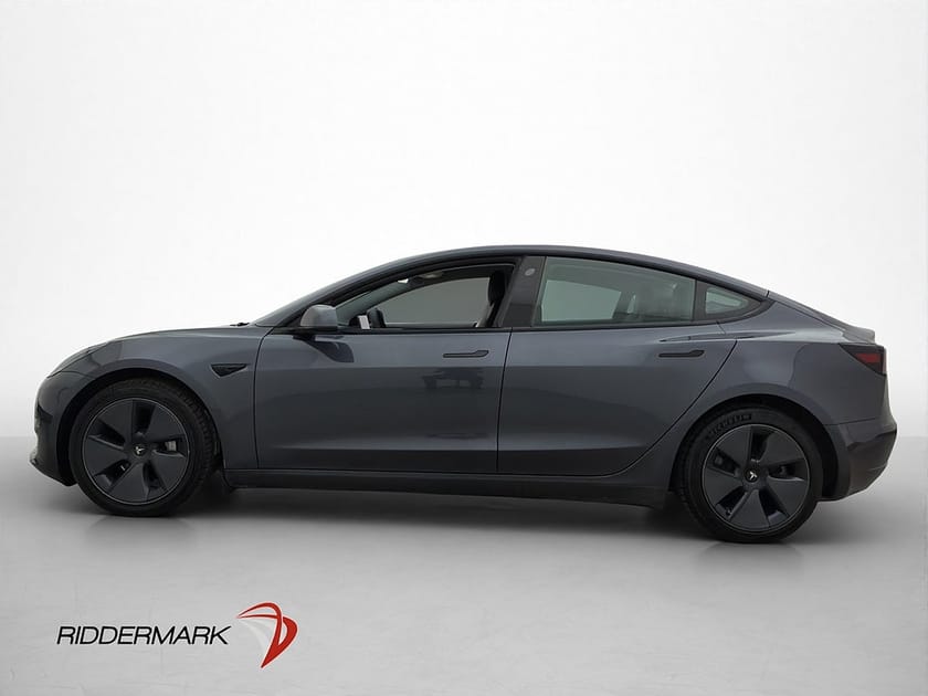 Bild 5 av Tesla Model 3 Long Range AWD Svensksåld Dragkrok Rattvärme