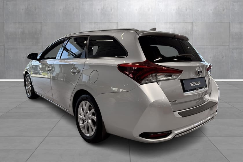 Bilde 3 av Toyota Auris Touring Sports Hybrid Stv 1,8 lt Automat