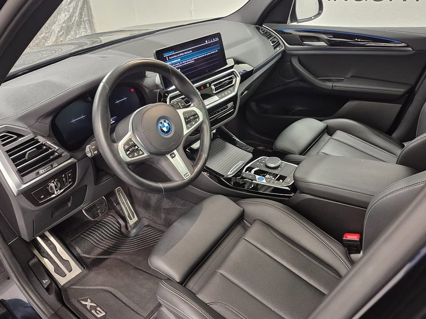 Bild 2 av BMW iX3 M-Sport 286HK Läder