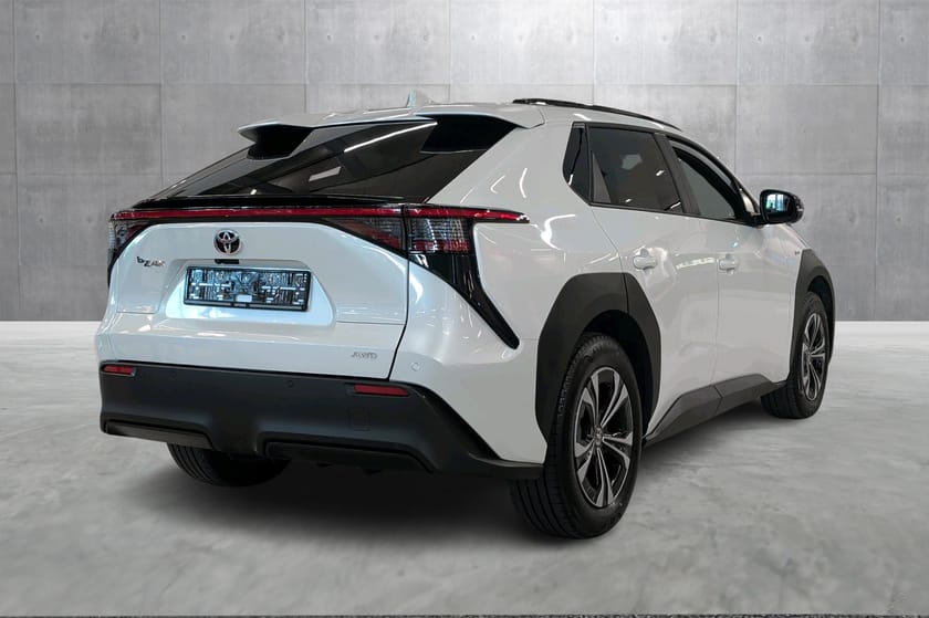 Bilde 5 av Toyota bZ4X AWD Active Tech - LED - Adaptiv cruise - Kamera +++