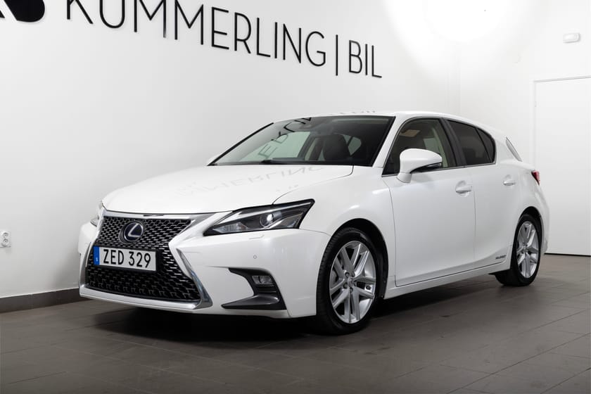 Bild 2 av Lexus CT 200h - Mark Levinson / B-kamera / P-sensorer