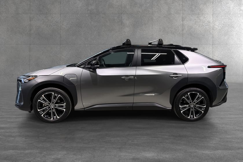 Bilde 2 av Toyota bZ4X 71.4 kWh AWD Active Tech Bitone Panorama