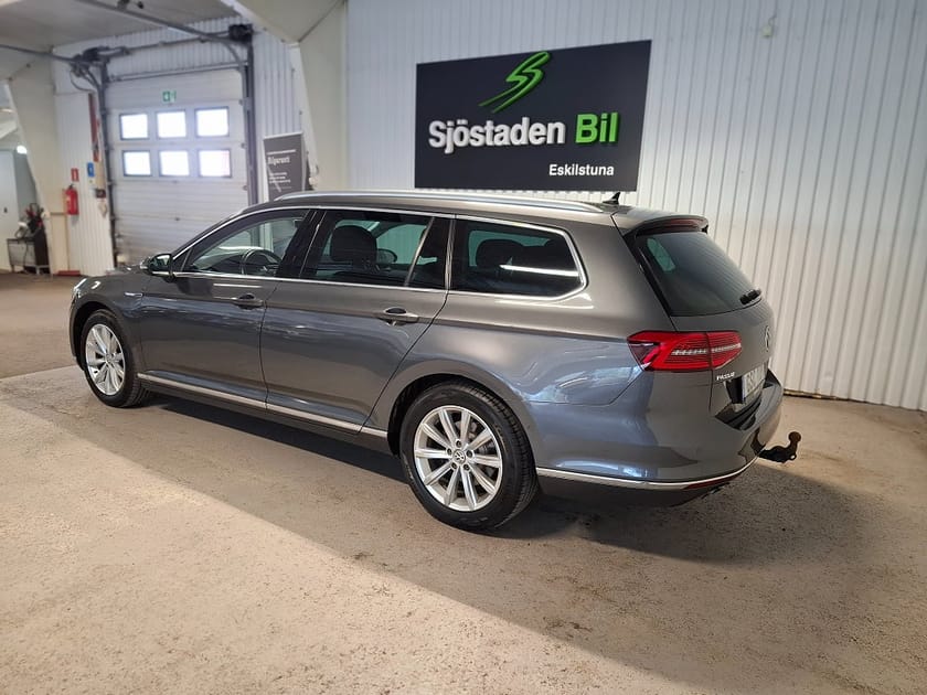 Bild 5 av Volkswagen Passat Sportscombi SC 2.0 TDI 4Motion Executive GT Värmare Skinn Infb Drag