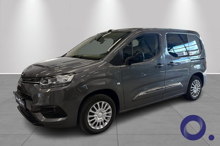 Bilde 2 av Toyota ProAce City L1 1,5 Diesel 130hk Automat,Webasto,Hfeste,2x Skyvedør