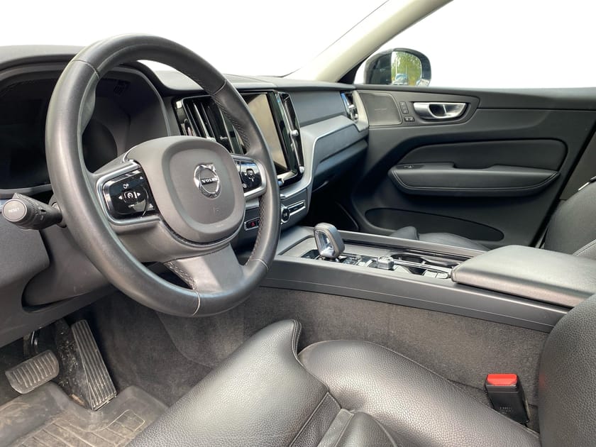 Bild 2 av Volvo XC60 Recharge T6 Plus Dark