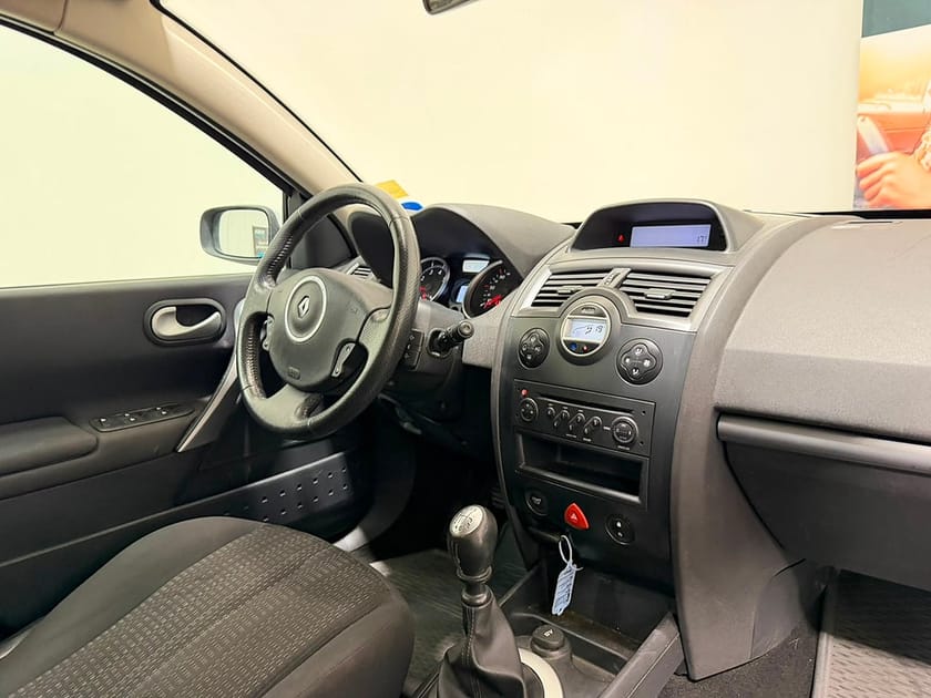 Bild 2 av Renault Mégane Grandtour 2.0 Euro 4