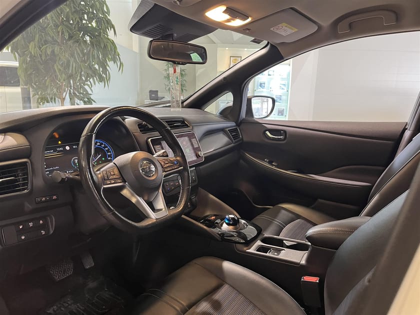 Bild 2 av Nissan Leaf 40kWh Tekna Bose Navi
