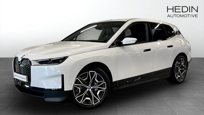 Bild 1 av BMW iX xDrive40 326hp 22 tum Kupévärmare Navi Carplay