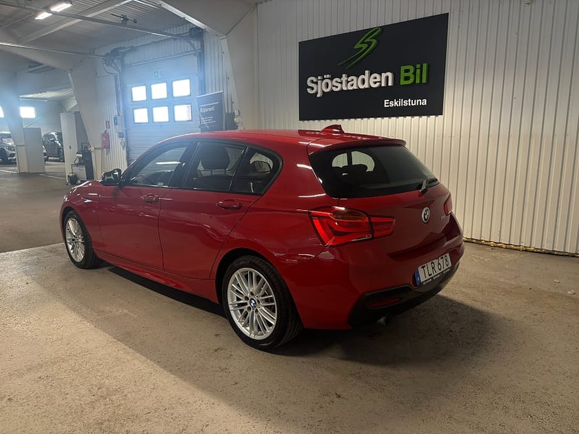 Bild 3 av BMW 118i 5-dörrars M Sport Kamera/Bluetooth handsfree