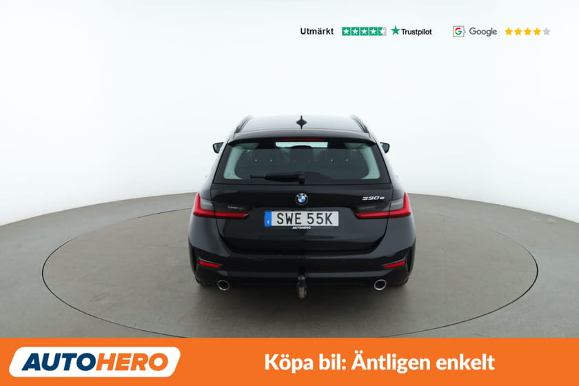 Bild 4 av BMW 330e Touring Sport line / Dragkrok, CarPlay, Rattvärme