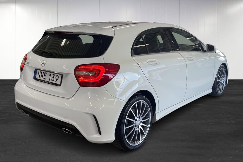 Bild 3 av Mercedes-Benz A 180 | AMG | MANUELL