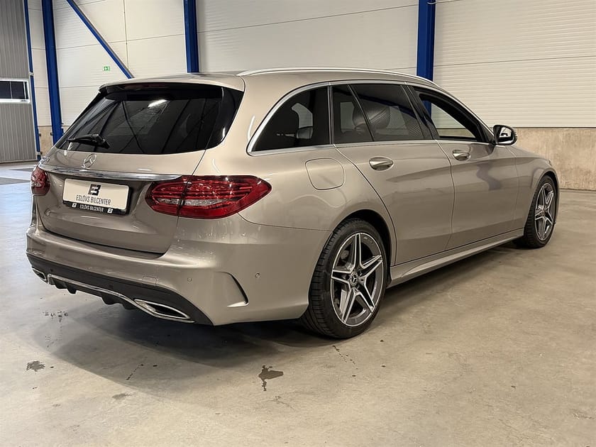 Bild 4 av Mercedes-Benz C 220 T d 194 HK / AMG Line / Burmester /