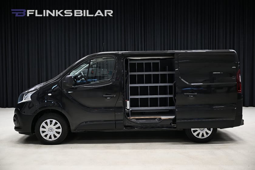 Bild 1 av Renault Trafic Skåpbil dCi 120HK Dubbeldörr|Inredd|Drag|Värmare|Inverter|Moms