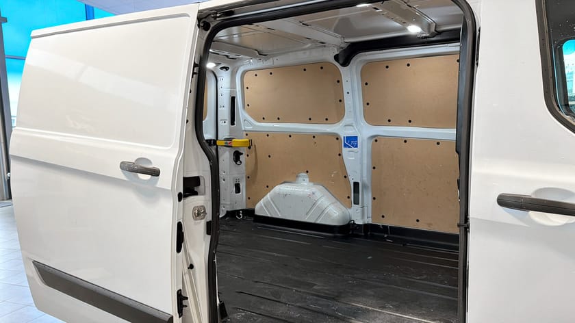 Bild 5 av Ford Transit Custom 280 Trend L1 2.0L 130HK / Carplay / Takräcke / Värmare