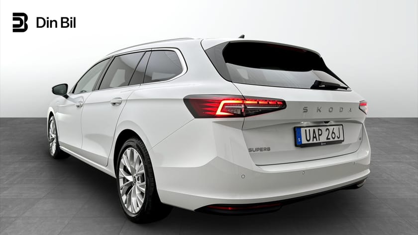Bild 3 av Škoda Superb iV Kombi Selection DSG Drag