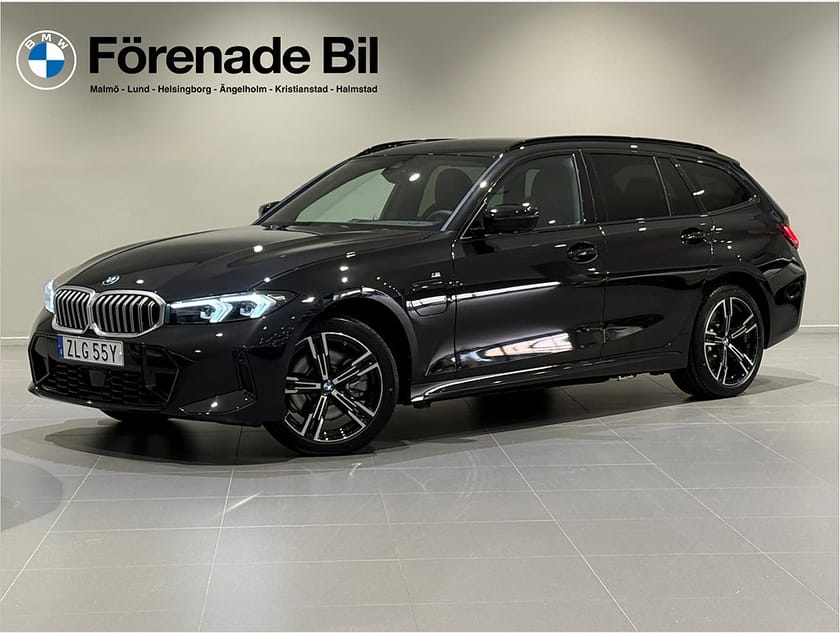 Bild 1 av BMW 330e xDrive Touring M Sport Drag Adpt Farth HiFi Kamera 18"