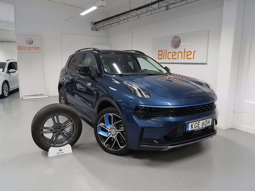 Bild 1 av Lynk & Co 01 PHEV V-Däck ingår 360°-Infinity-Pano-Elstol-Navi-CarPla