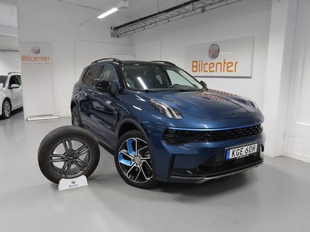 Lynk & Co 01 PHEV V-Däck ingår 360°-Infinity-Pano-Elstol-Navi-CarPla