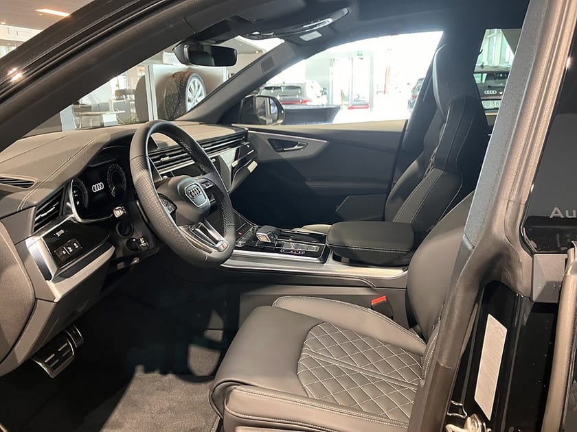 Bild 5 av Audi Q8 60 TFSI e quattro SUV TFSIe 490 hk Selection