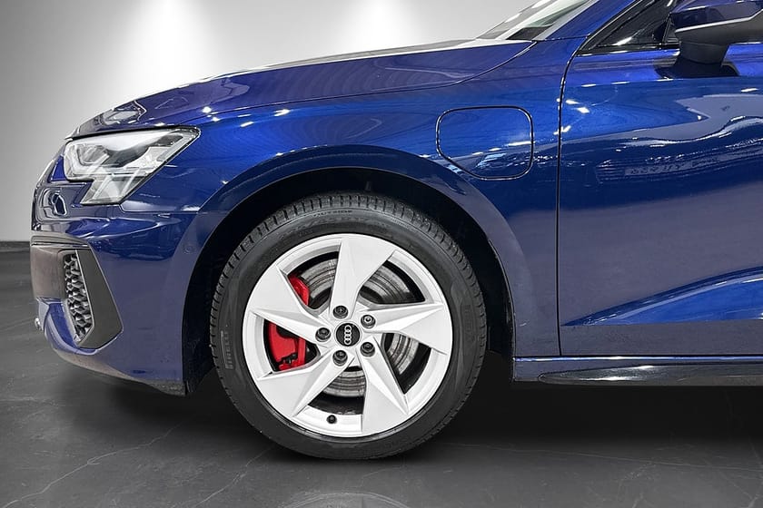 Bild 2 av Audi A3 Sportback 45 TFSI e 245hk S Line Drag Cockpit Nyservad
