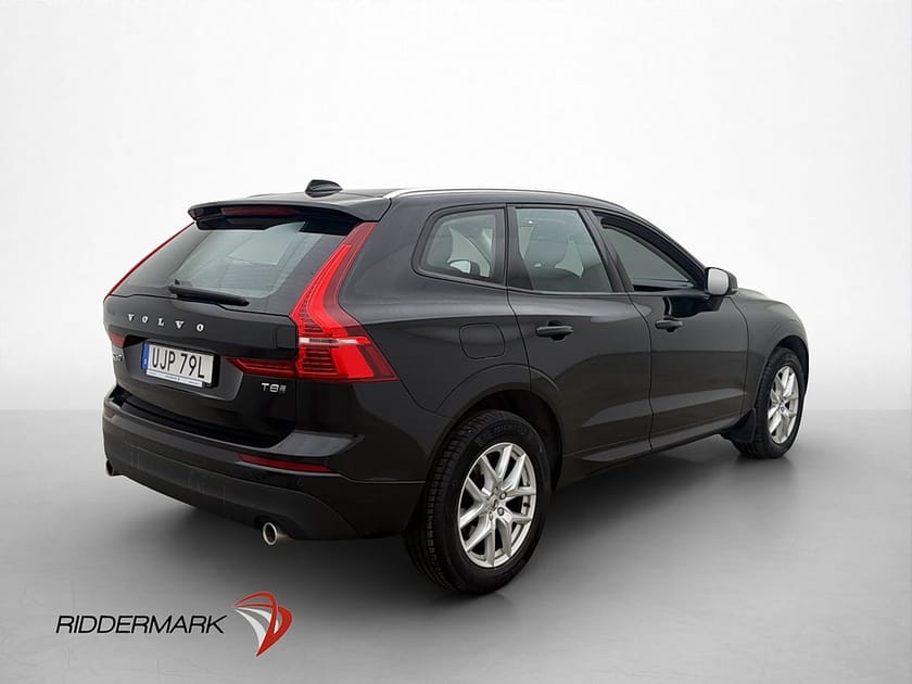 Bild 4 av Volvo XC60 T8 Recharge AWD 392hk Momentum Värmare Pano MOMS