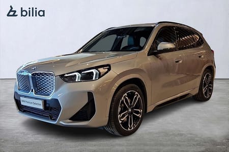 BMW iX1 xDrive30 M Sport/Pano/Drag/H/K/Rattvärme/DEMOBIL