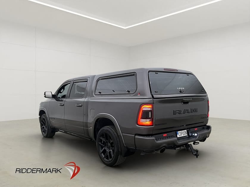 Bild 5 av RAM 1500 Crew Cab Dodge Laramie Night V8 4x4 Drag Luft Lastsläde Moms
