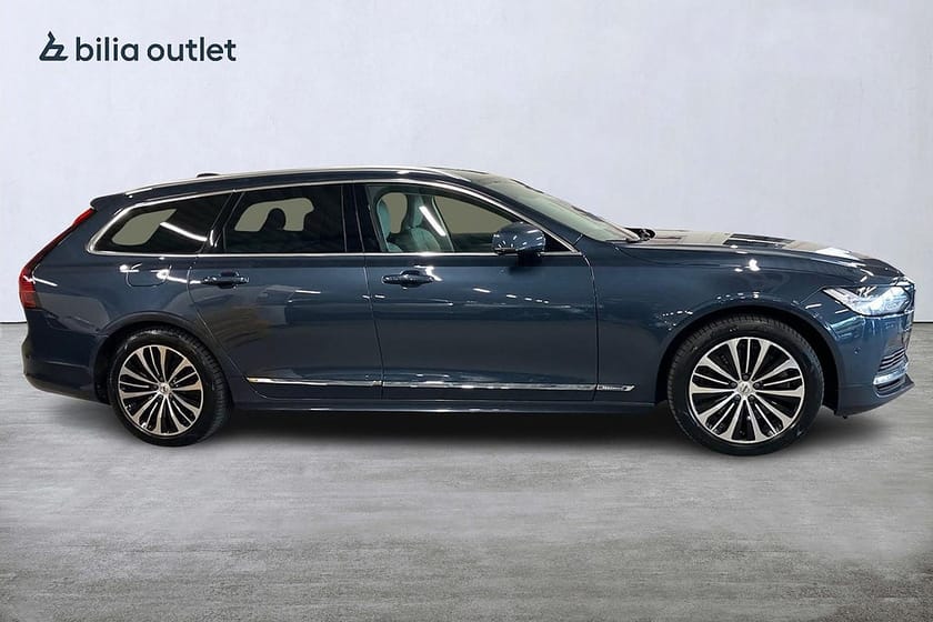 Bild 5 av Volvo V90 Recharge T6 AWD Core Edition 360° H&K Drag Skinn MOMS