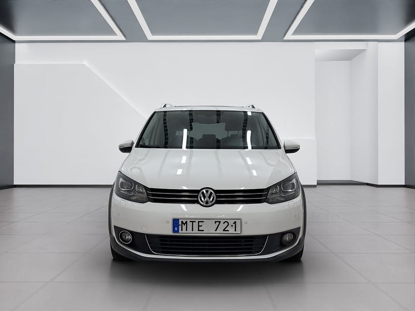 Bild 3 av Volkswagen CrossTouran 5-seater 1.4 TSI Cross/Dragkrok/Helskinn/Navi