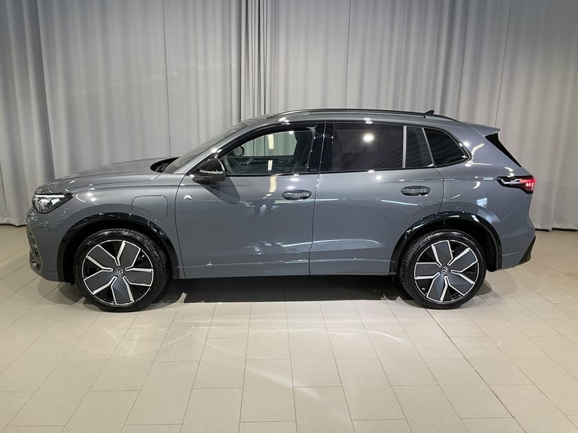 Bild 4 av Volkswagen Tiguan eHybrid R-LINE 272 HK DSG6