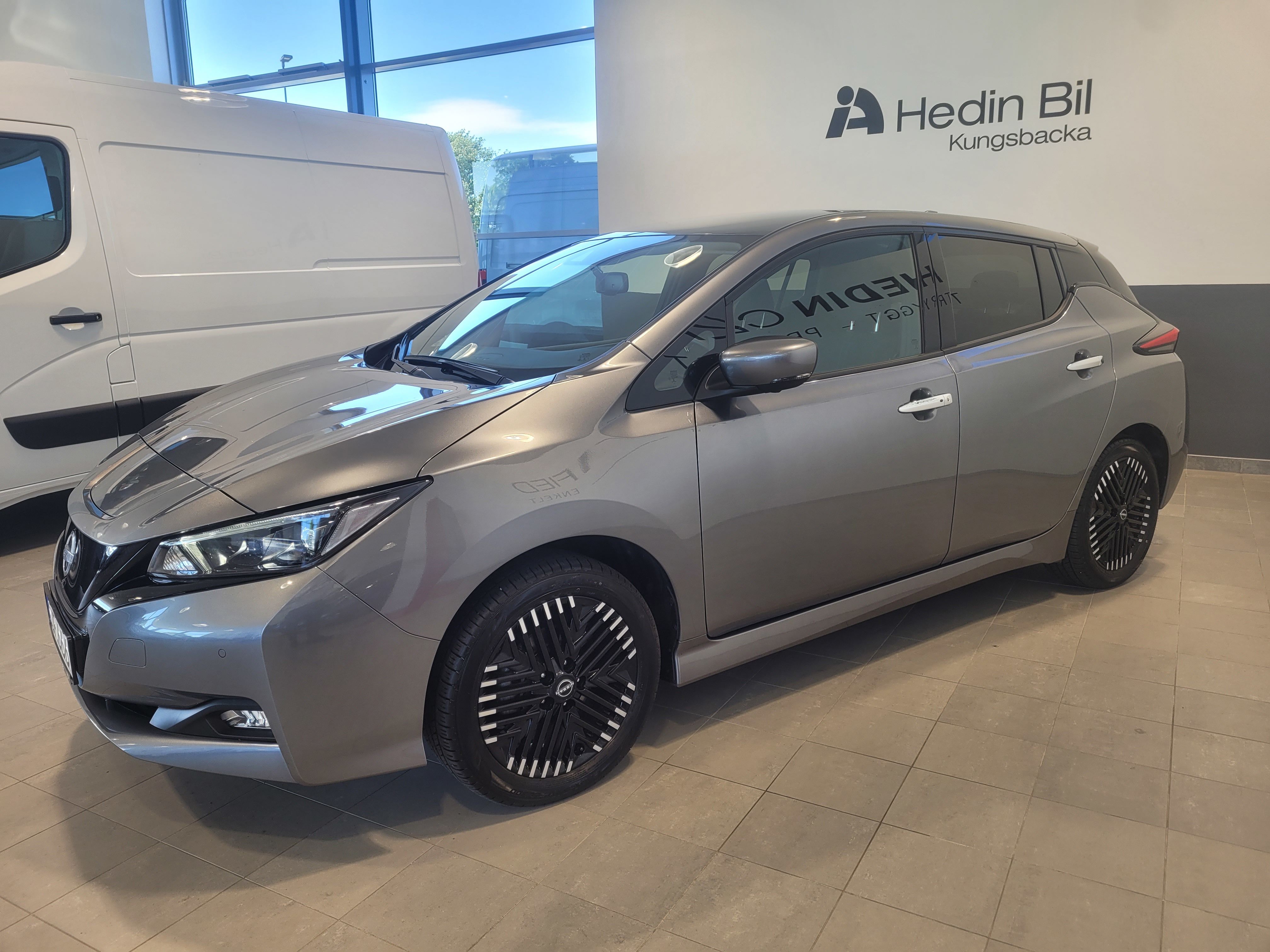 Nissan Leaf e+, 217hp, 2022
