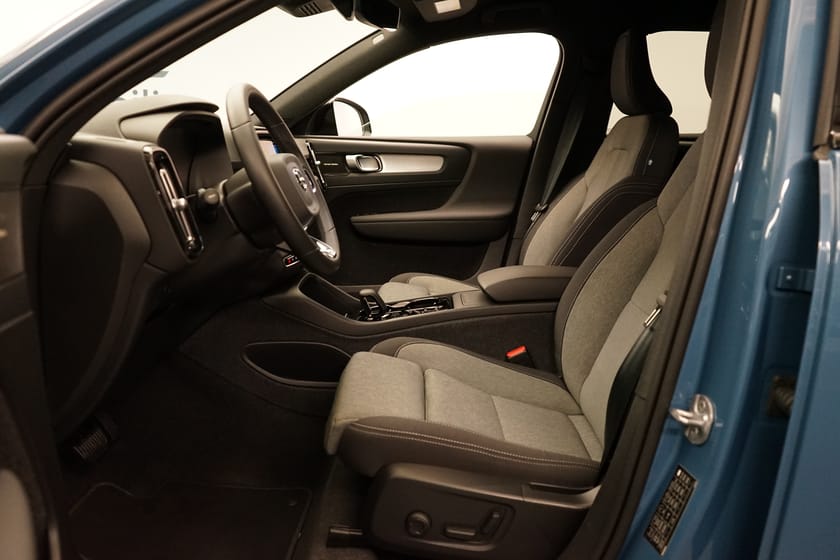 Bild 5 av Volvo XC40 B4 FWD Bensin Plus Dark, Navigation, HarmanKardon PremiumSound