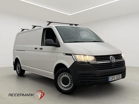 Volkswagen Transporter L2 4M Värm Drag B-Kamera CARPLAY Moms