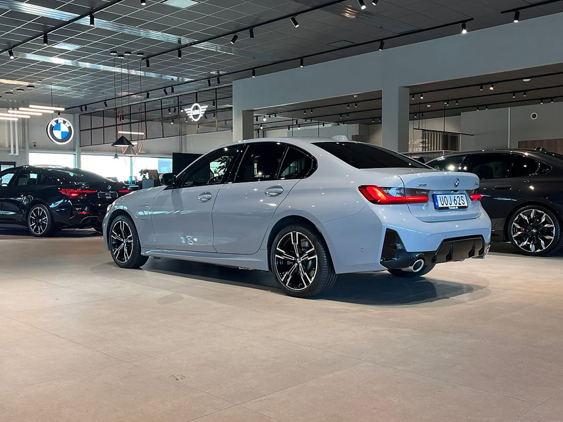 BMW 330 e xDrive Sedan M Sport 2025, bild 6/10