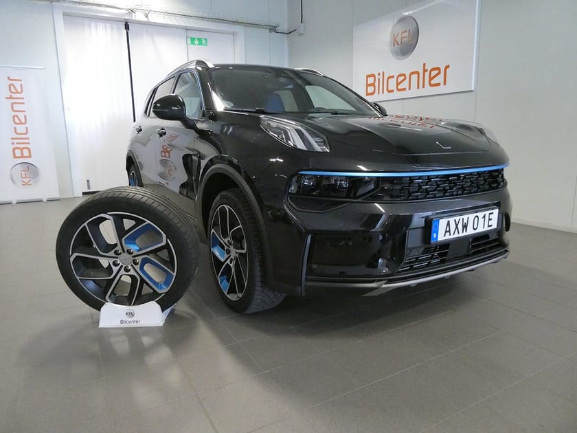 Bild 1 av Lynk & Co 01 PHEV Aut-Kamera-Navi-BLIS-Pano-Värmare-70KmRange-SoV